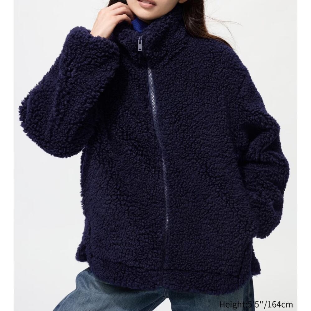 Uniqlo Fluffy Fleece Zip-Up Jacket in Navy Blue